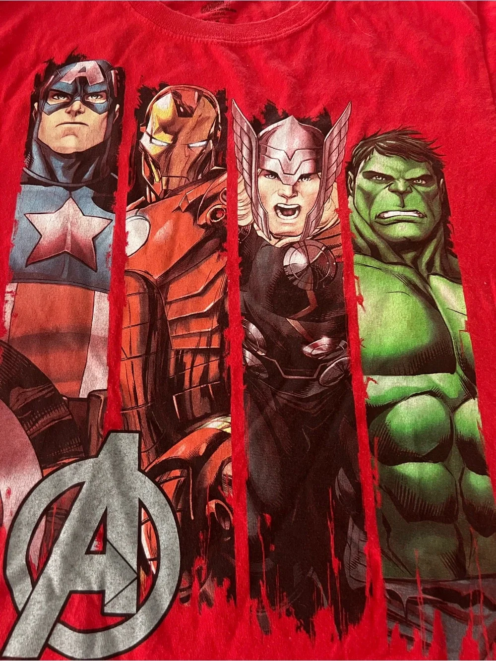 Marvel Avengers Red Graphic Kids Tee with Captain America Iron Man Thor Hulk - Picture 7 of 8